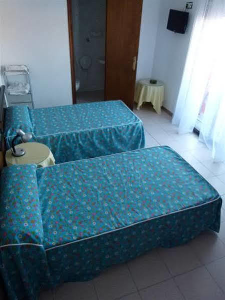 Hostal Pardo Миами-Плайя Экстерьер фото